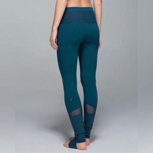 RARE LULULEMON ATHLETICA DEVI BLUE STIRRUP FOOTSTRAP MESH LEGGINGS SIZE 12